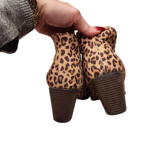 Serra Cheetah Print Ankle Booties Sz 8 - Picture 3 of 4